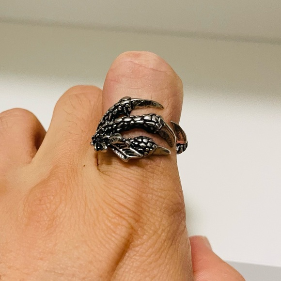 Brand New Unisex Size 2 Dragon’s Claw Ring Stainless Steel Adjustable Size - Picture 5 of 7